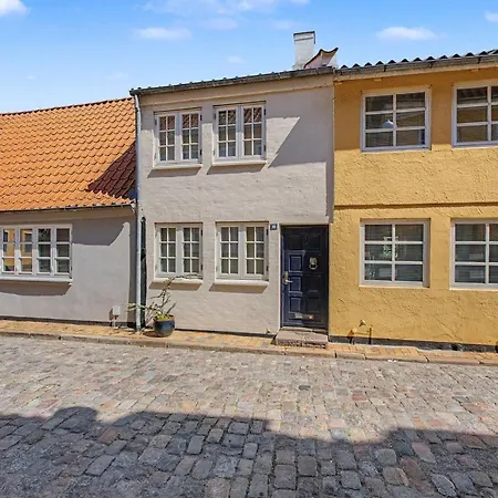 Semesterbostad Lutz - 275m From The Sea By Interhome